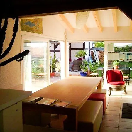 Haus Leo Apartment